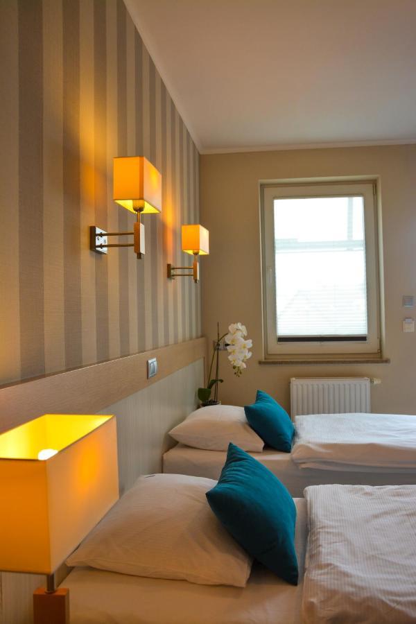 Restauracja 32 Motel Gryfice Kültér fotó