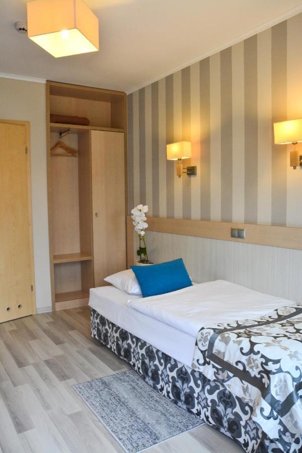 Restauracja 32 Motel Gryfice Kültér fotó