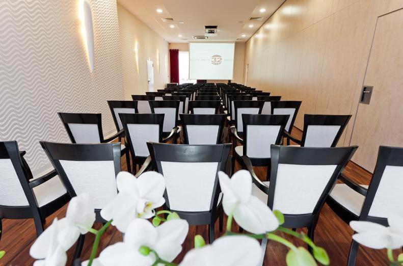 Restauracja 32 Motel Gryfice Kültér fotó